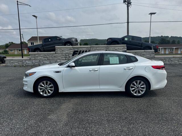 Used 2018 Kia Optima EX with VIN 5XXGU4L31JG209702 for sale in Prairie du Chien, WI