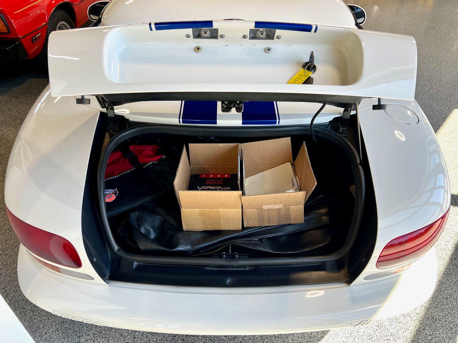 1996 Dodge Viper - Photo 8