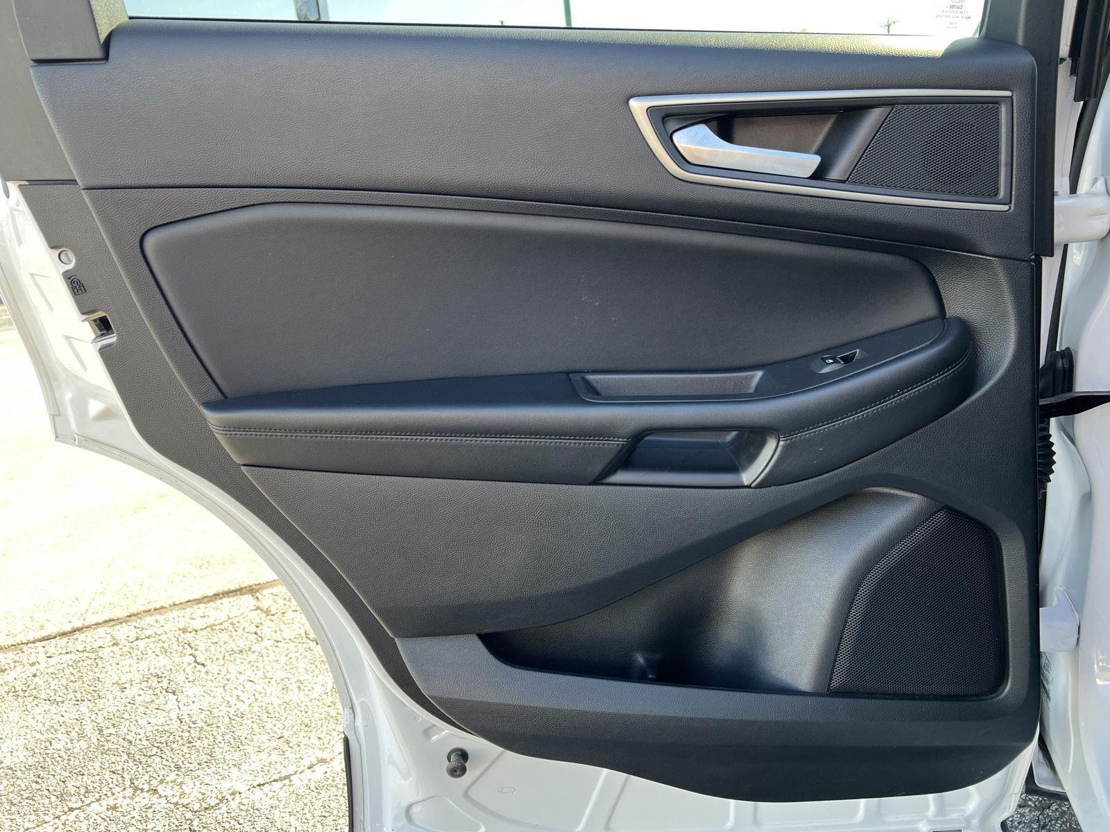 2023 Ford Edge SEL - Photo 15