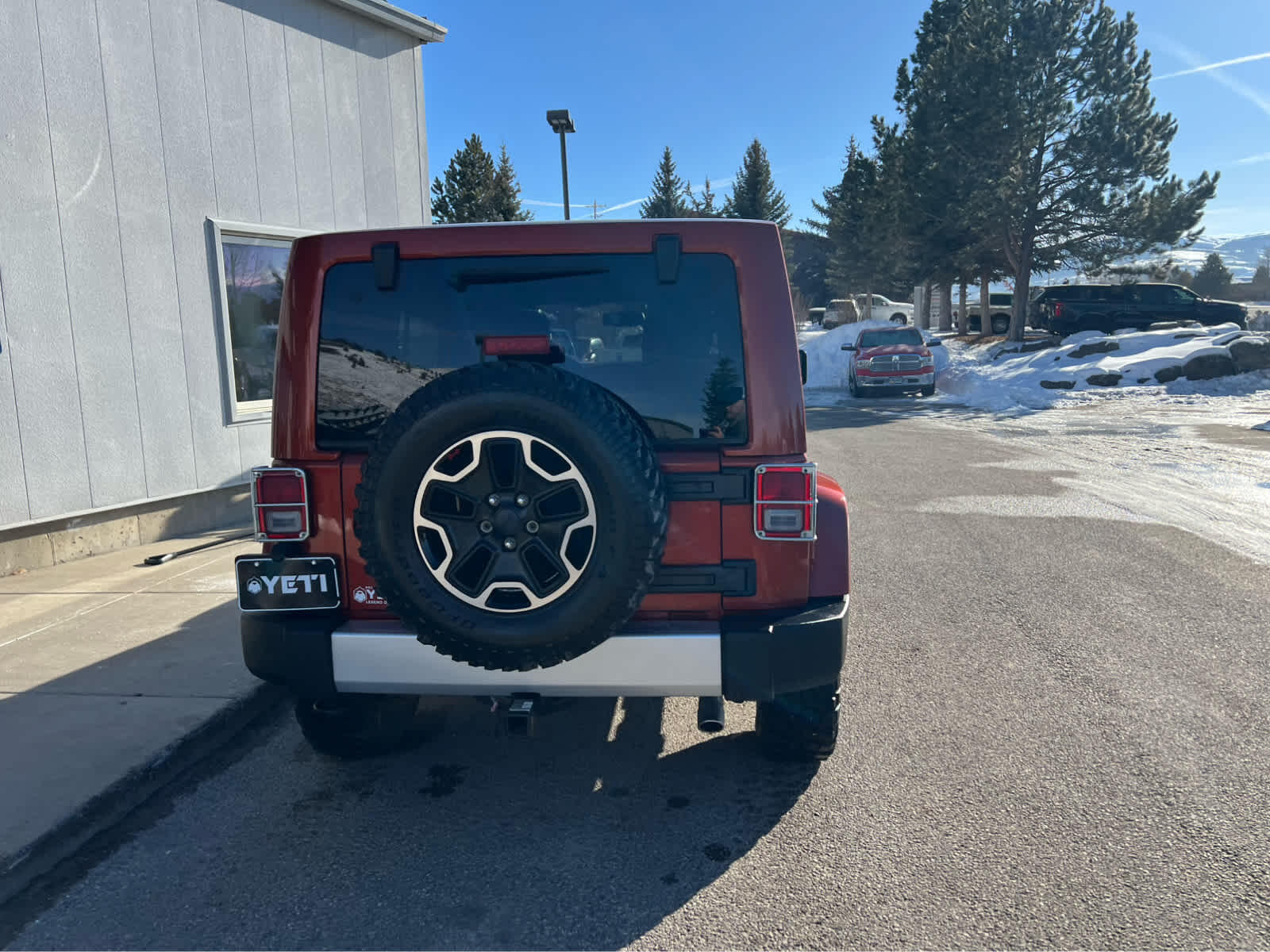 2014 Jeep Wrangler Unlimited Sahara photo 9