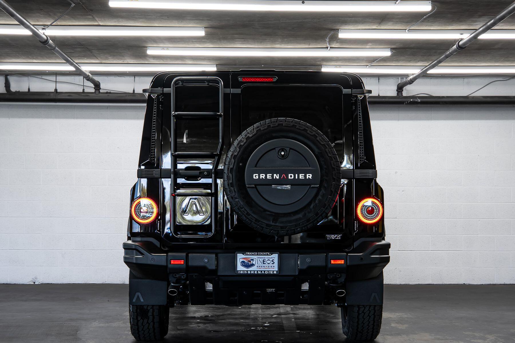 2026 INEOS Grenadier Station Wagon Black EditionImage 4