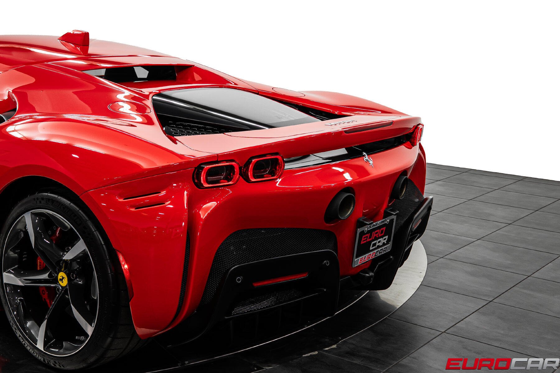 2021 Ferrari SF90 Stradale *CARBON STEERING WHEEL * FULL ELECTRIC SEATS*Image 19