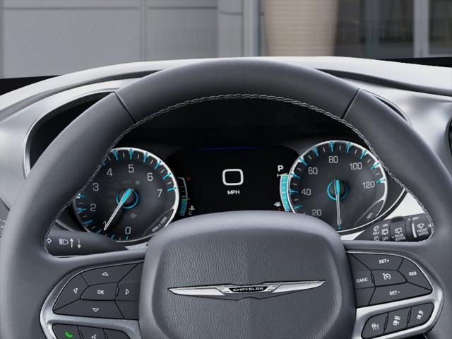 2025 Chrysler Pacifica Select - Photo 17