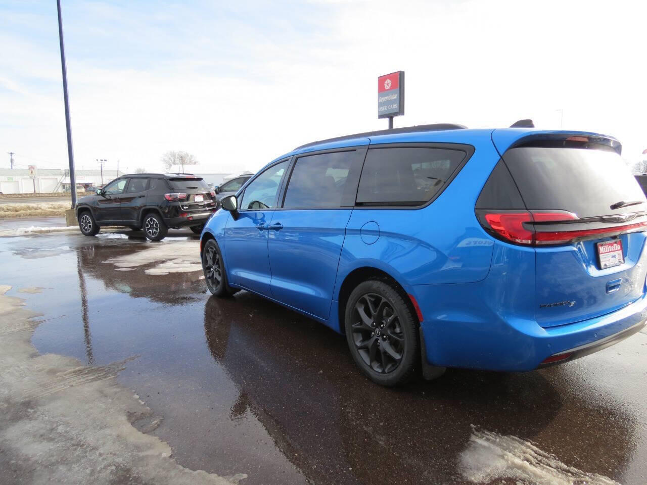 2026 Chrysler Pacifica Select - Photo 7