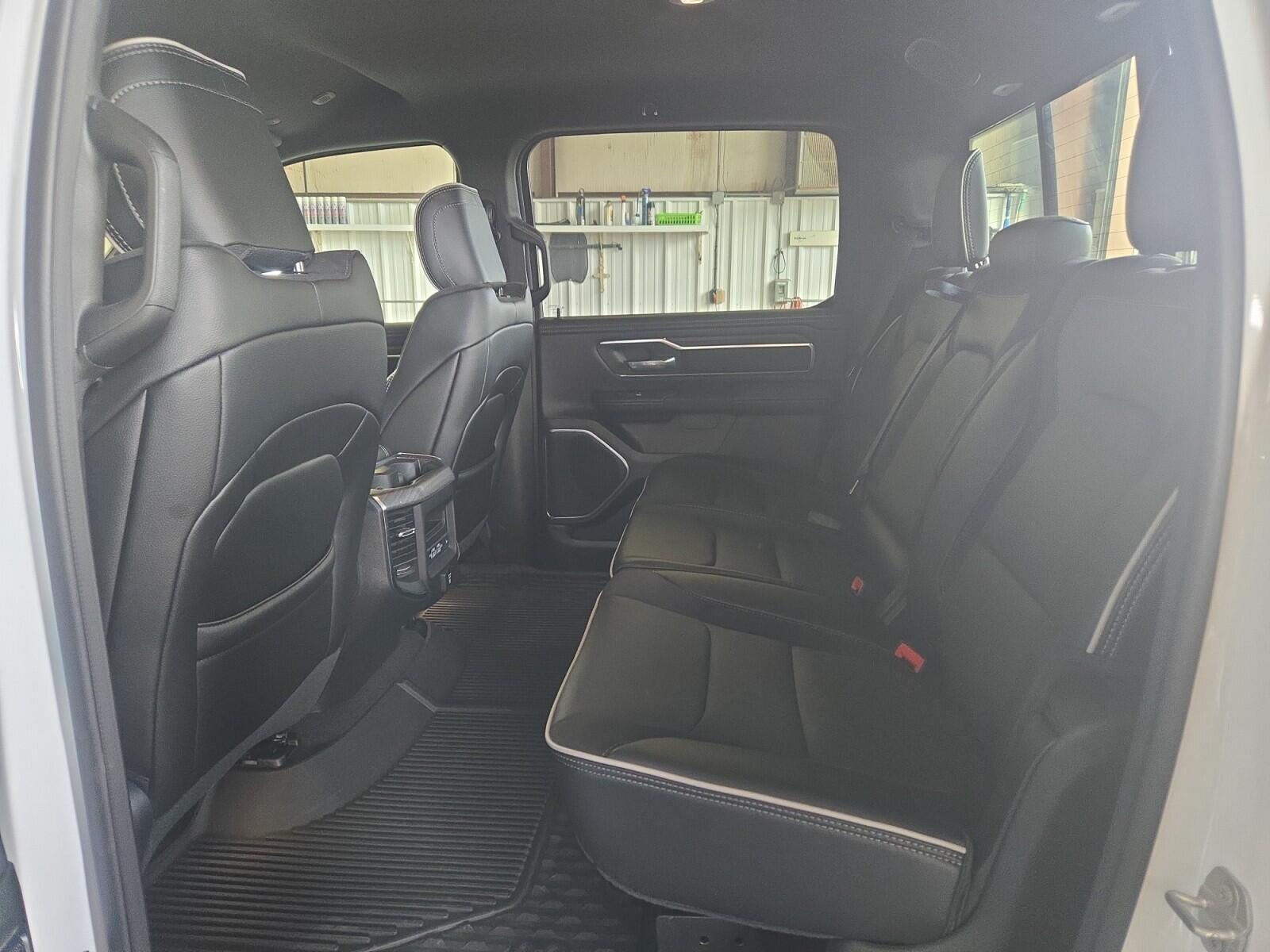 2026 RAM 1500 Laramie - Photo 17