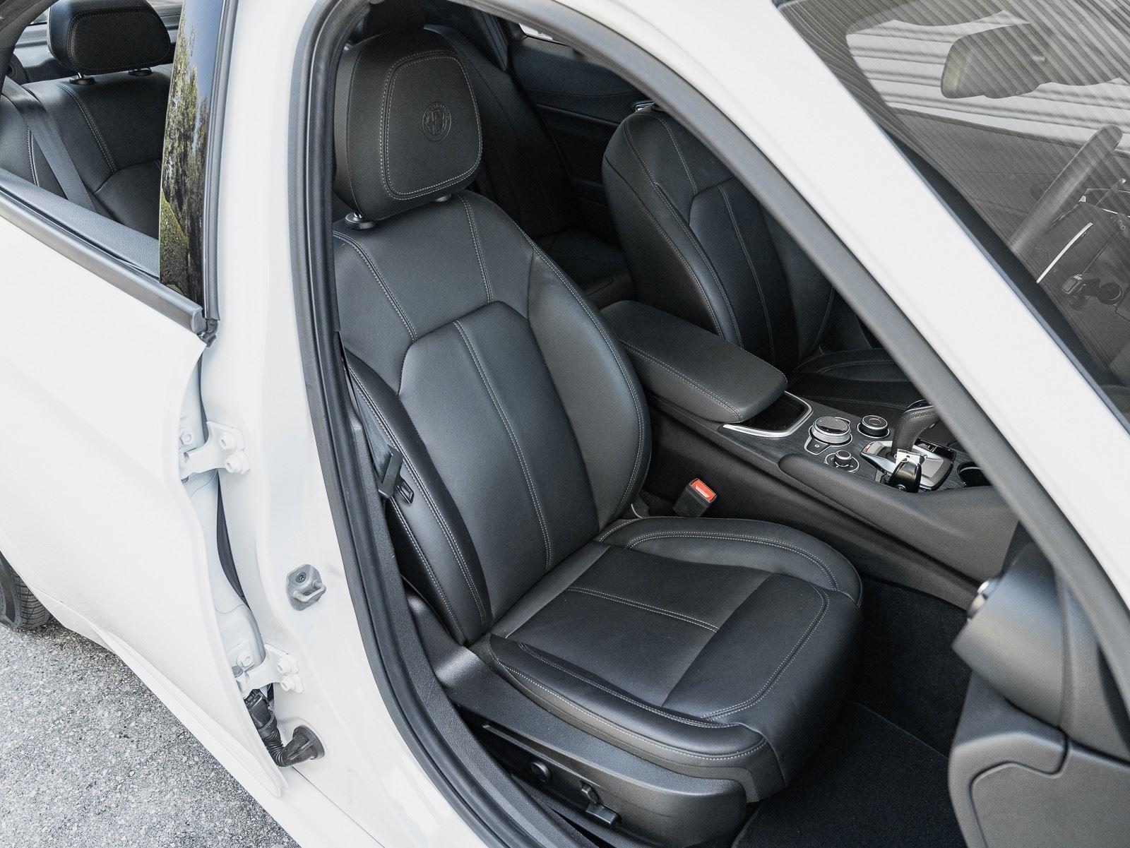 Used 2023 Alfa Romeo Giulia RWD