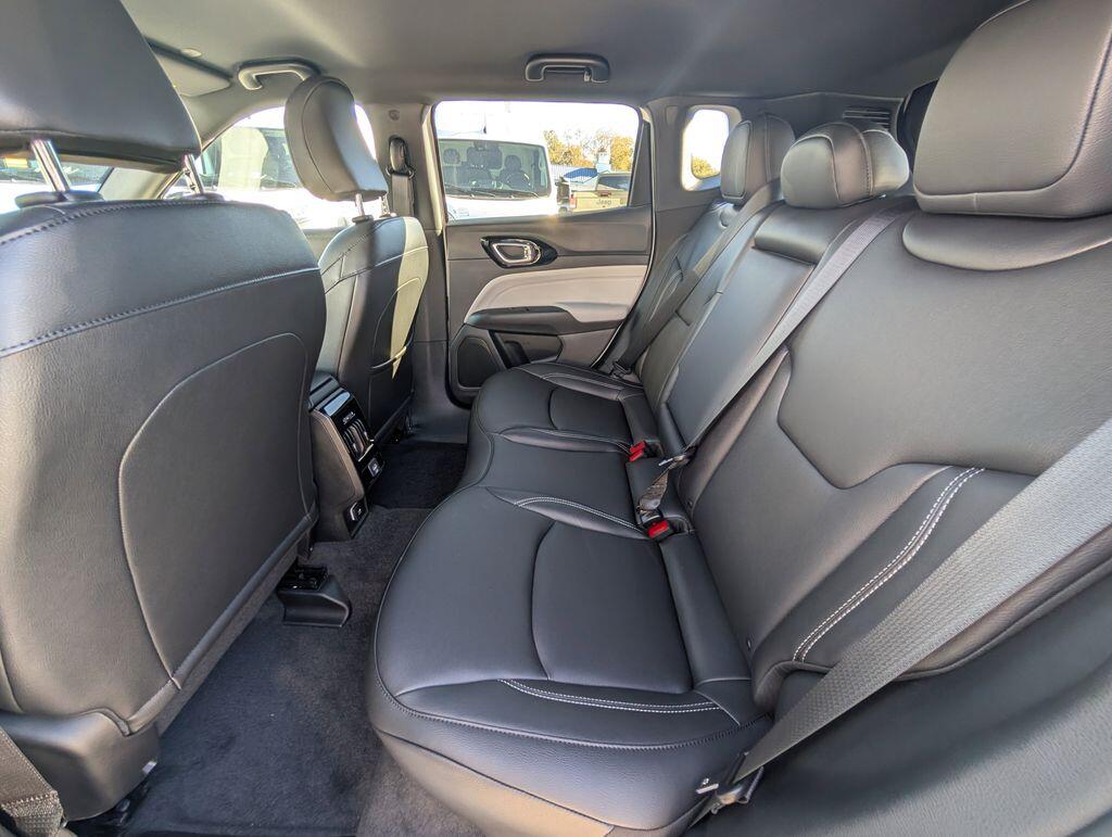 2026 Jeep Compass Limited - Photo 6