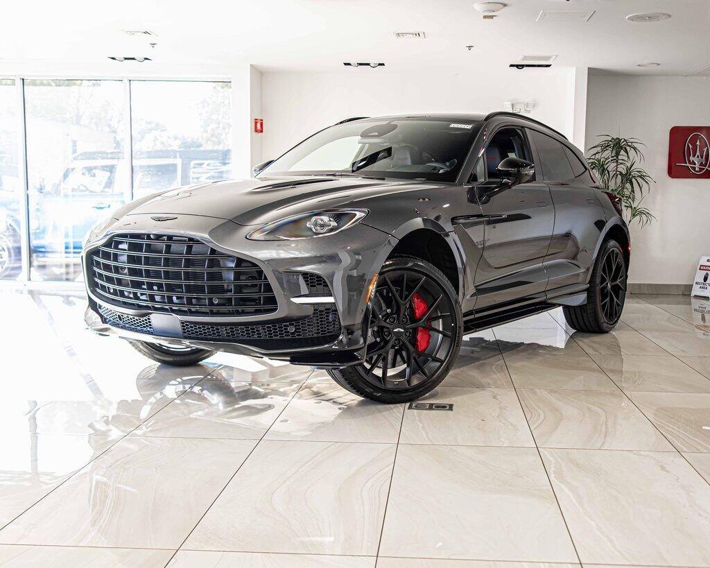 2026 Aston Martin DBX 707