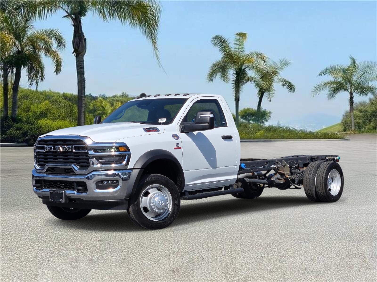 2025 RAM 5500 Chassis Cab Tradesman 4x2 Reg 108 CA 192.5 WB