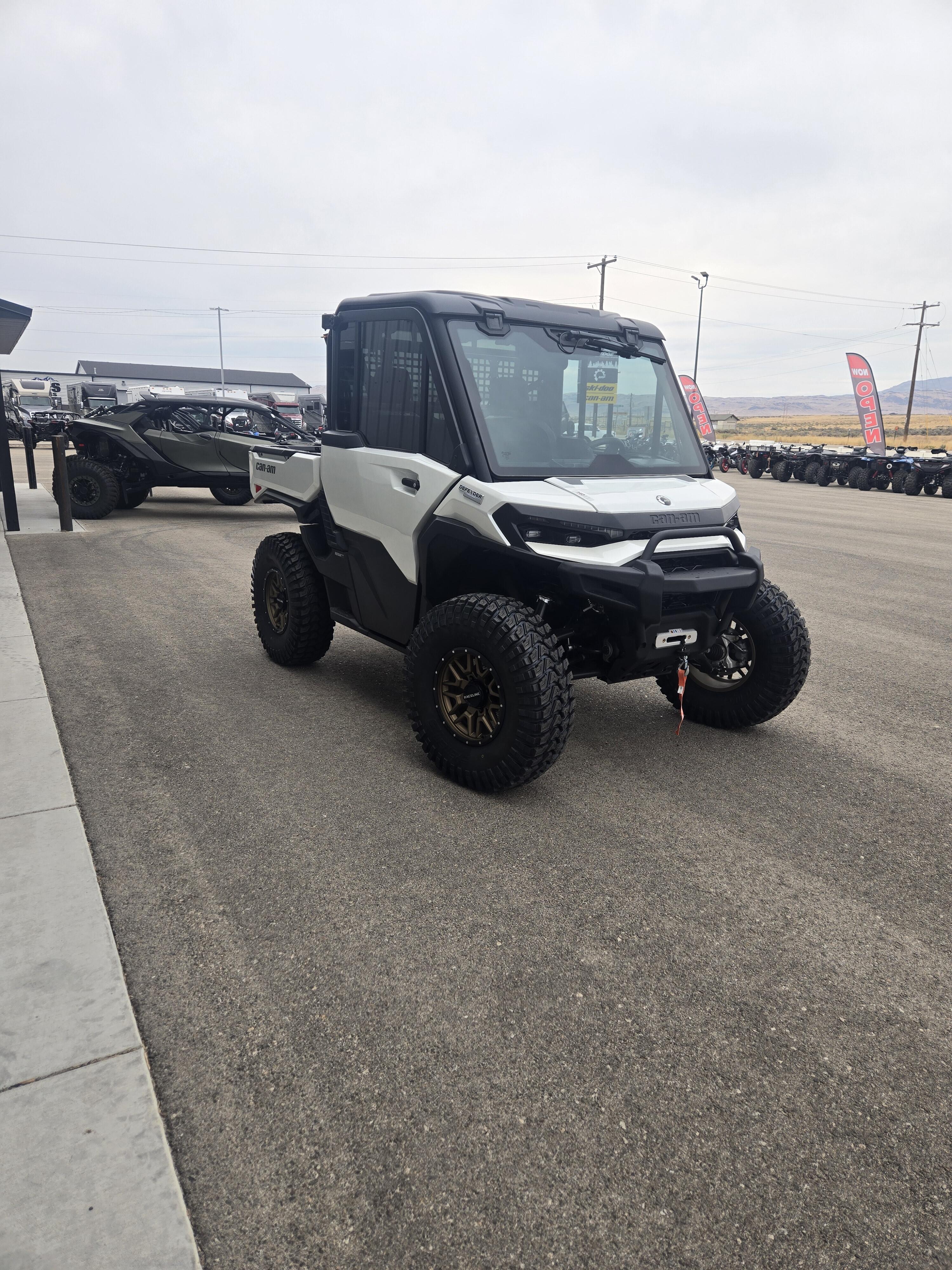 2026 Can-Am DEFENDER LIMITED HD11