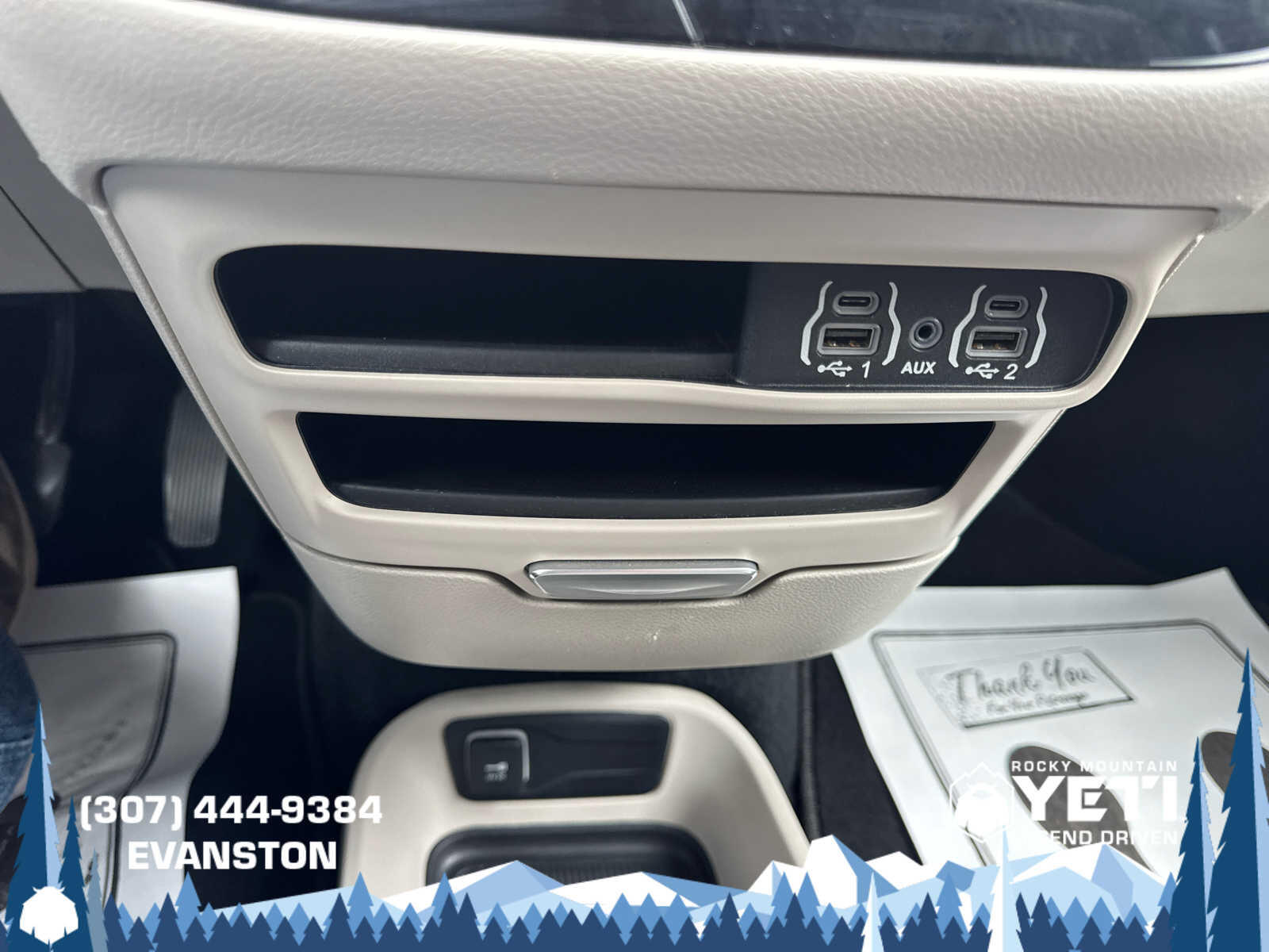 2023 Chrysler Pacifica Touring L - Photo 28