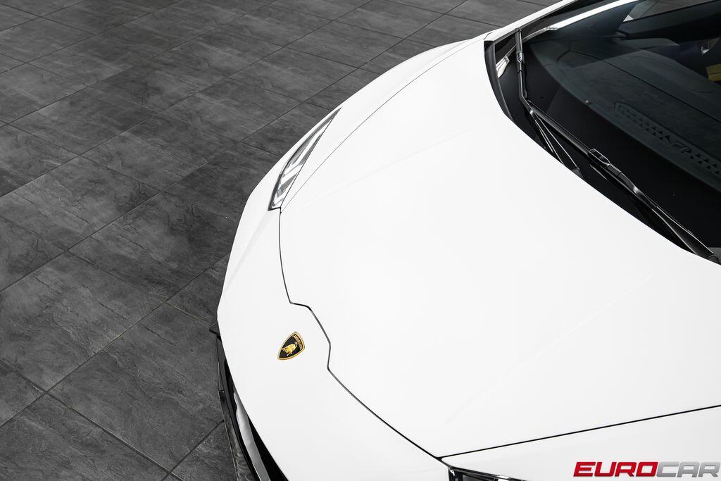 2022 Lamborghini Huracan EVO Image 9