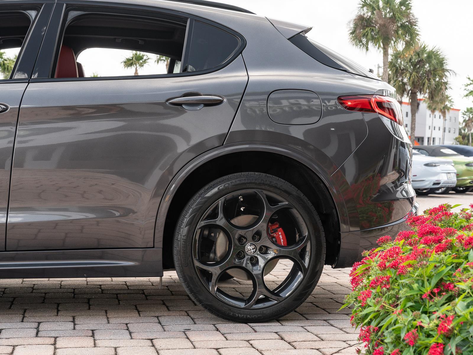 Used 2023 Alfa Romeo Stelvio Veloce