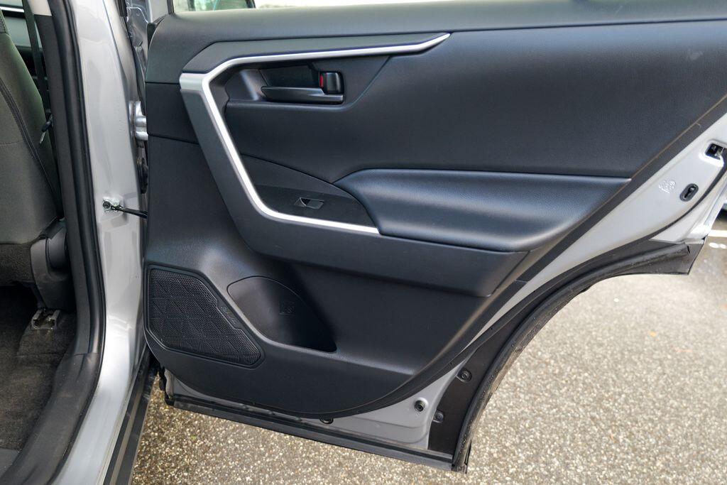 2024 Toyota RAV4 LE - Photo 26