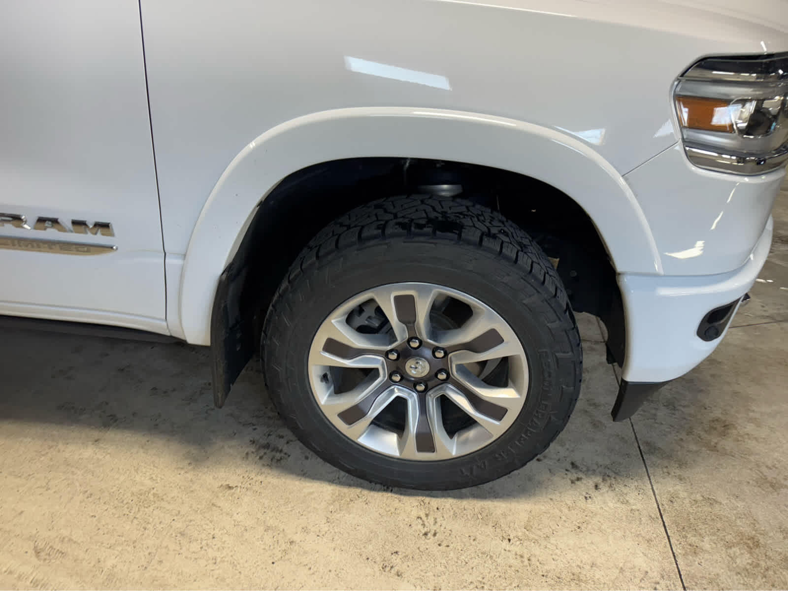 2022 RAM Ram 1500 Pickup Limited - Photo 7