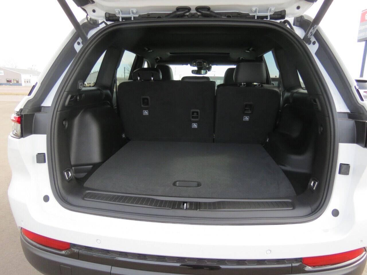 2025 Jeep Grand Cherokee Altitude - Photo 13