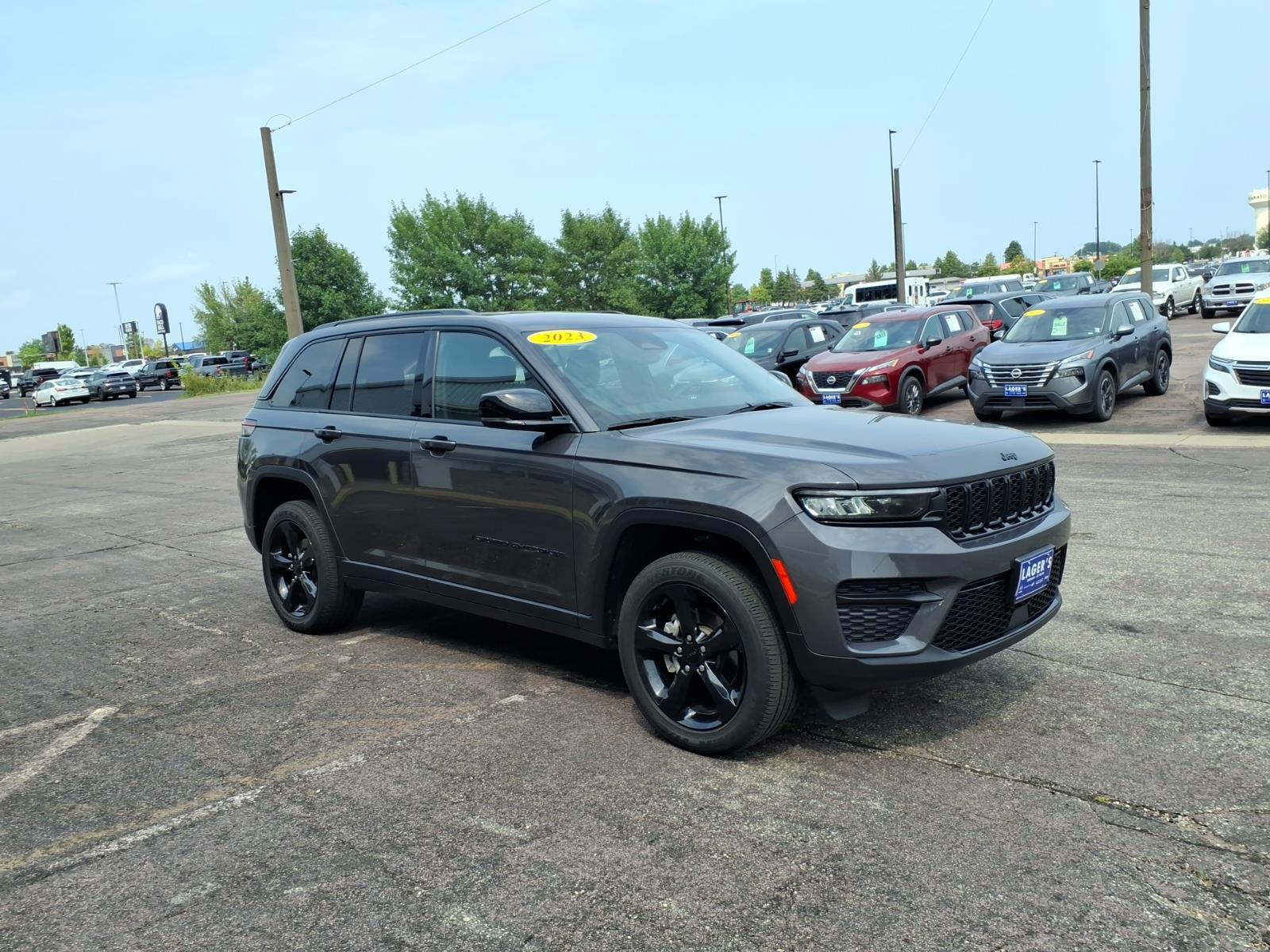 Used 2023 Jeep Grand Cherokee Altitude with VIN 1C4RJHAG5PC545991 for sale in Mankato, Minnesota