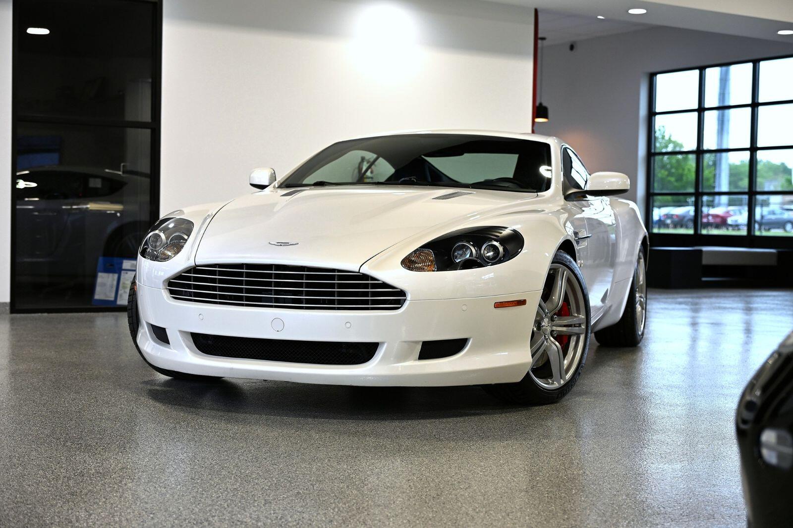 2009 Aston Martin DB9 Base