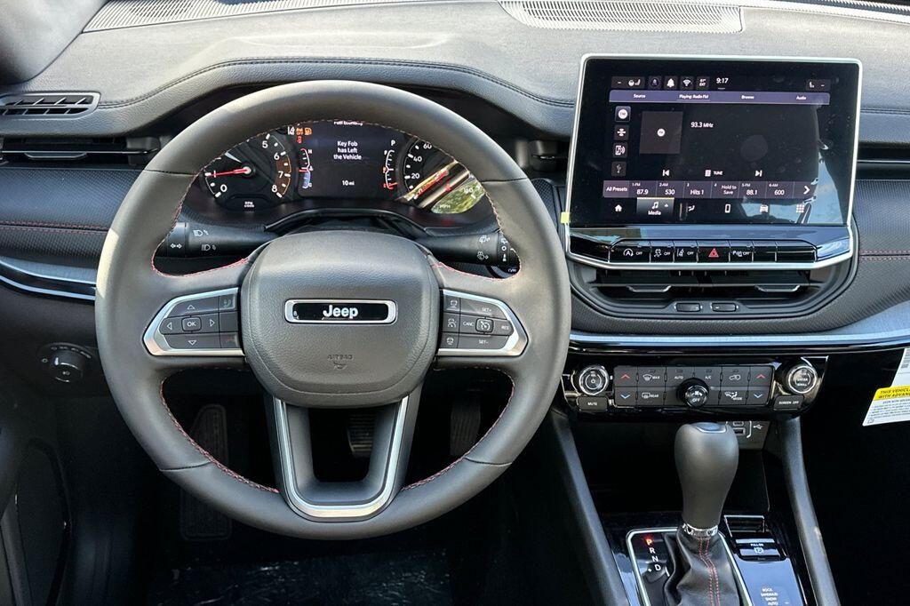 2026 Jeep Compass Trailhawk - Photo 14