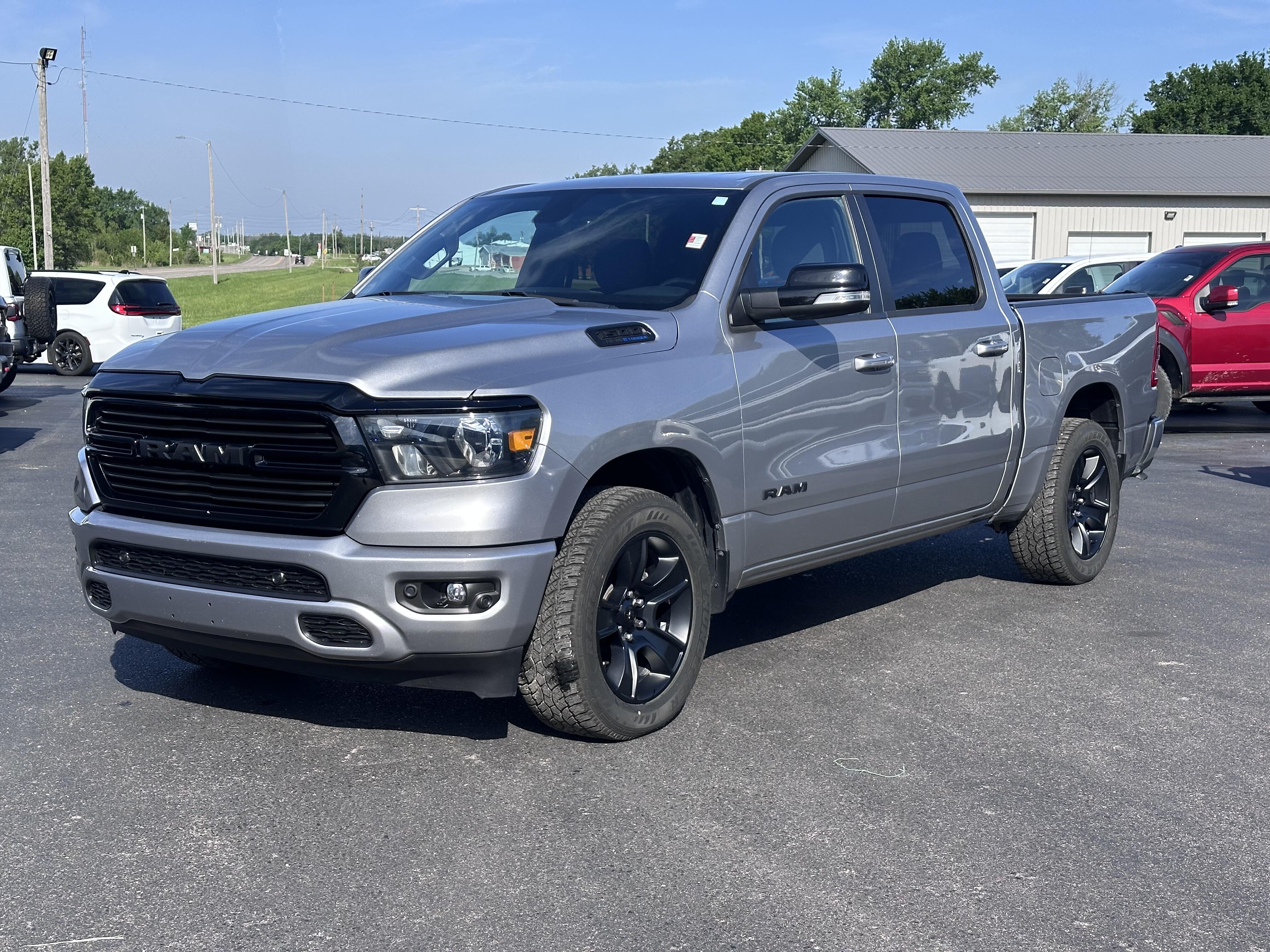 2021 RAM 1500 Big Horn/Lone Star 4x4 Crew Cab 5'7's photo