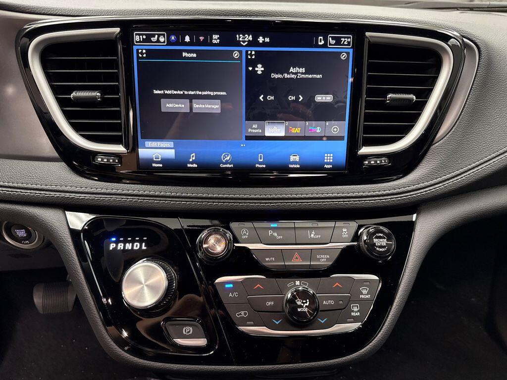 2026 Chrysler Pacifica Select - Photo 12