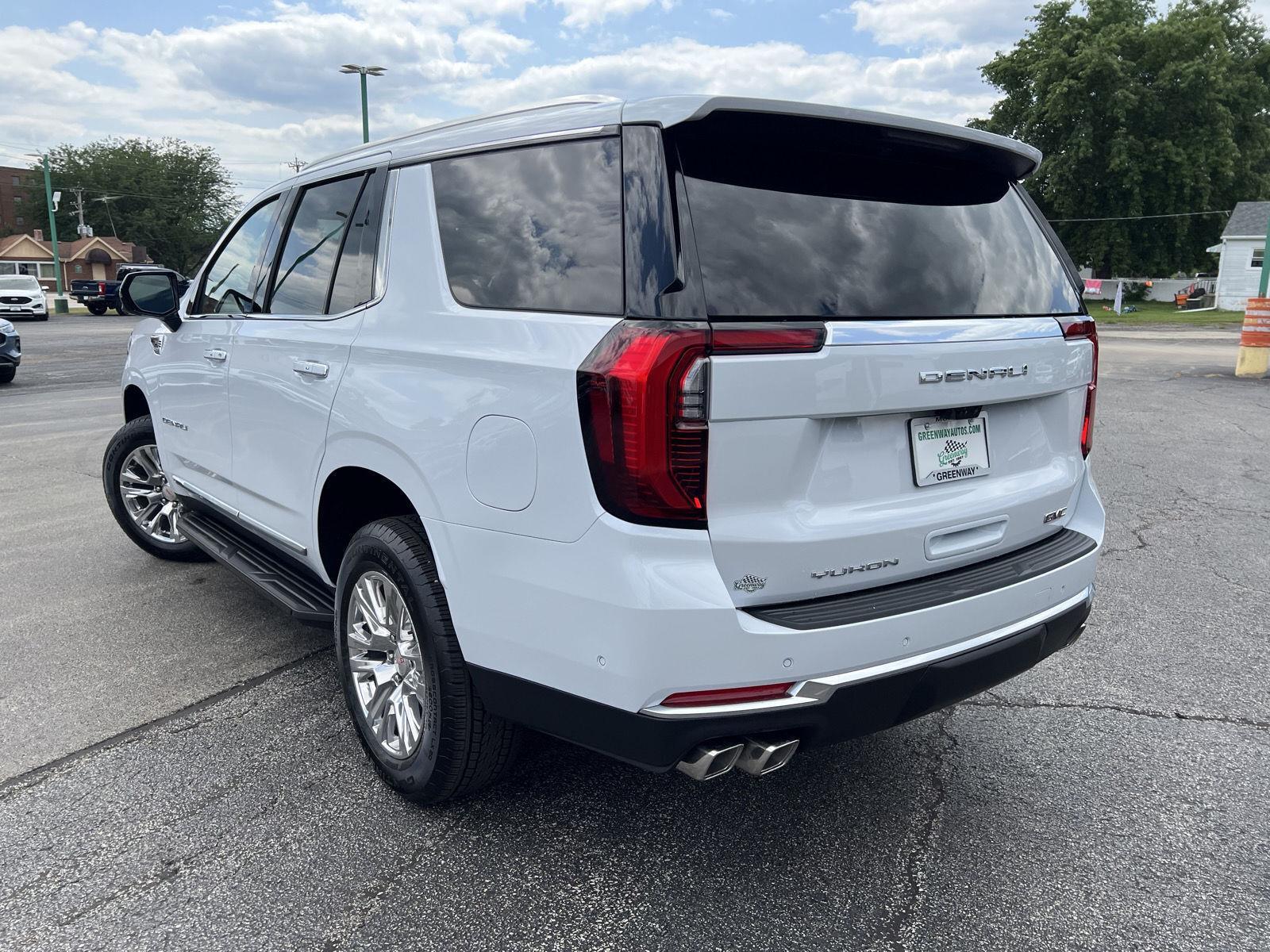 2026 GMC Yukon Denali - Photo 8