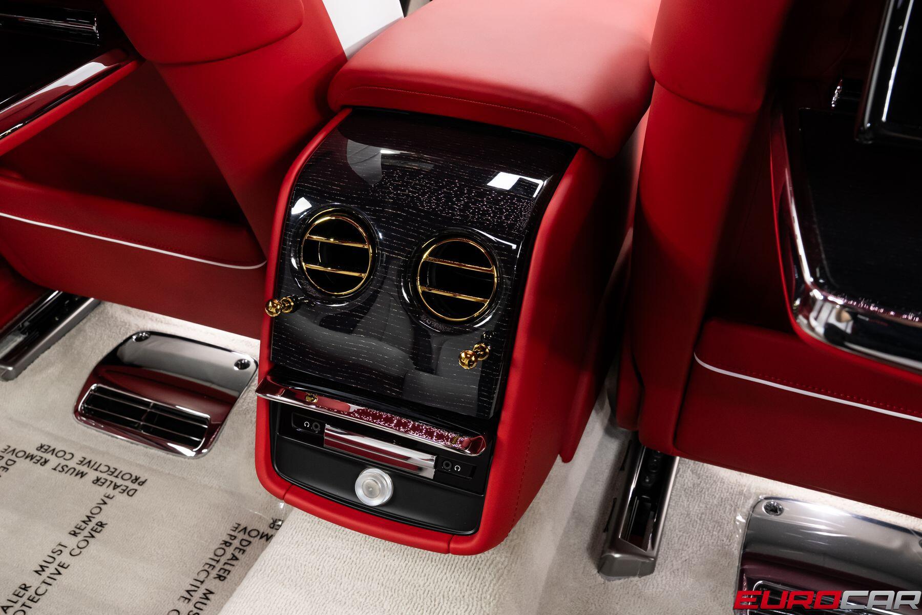 2023 Rolls-Royce Phantom EWB *CASCADE GOLD PASSENGER FASCIA*Image 42