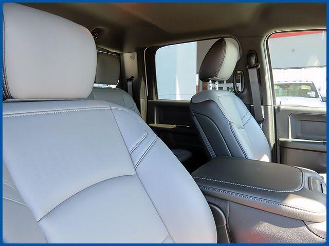 2025 RAM 3500 Chassis Tradesman - Photo 9