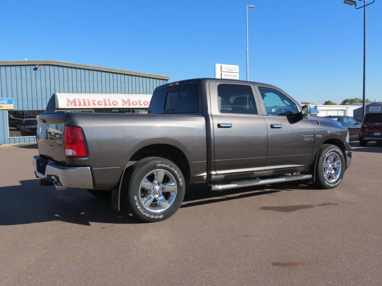Used 2017 RAM Ram 1500 Pickup SLT with VIN 3C6RR7LTRHG688031 for sale in Fairmont, Minnesota
