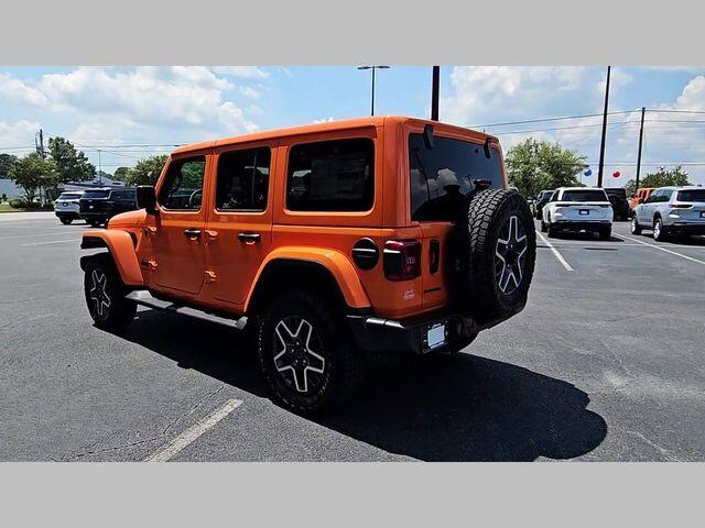 2025 Jeep Wrangler 4-Door Sahara - Photo 28