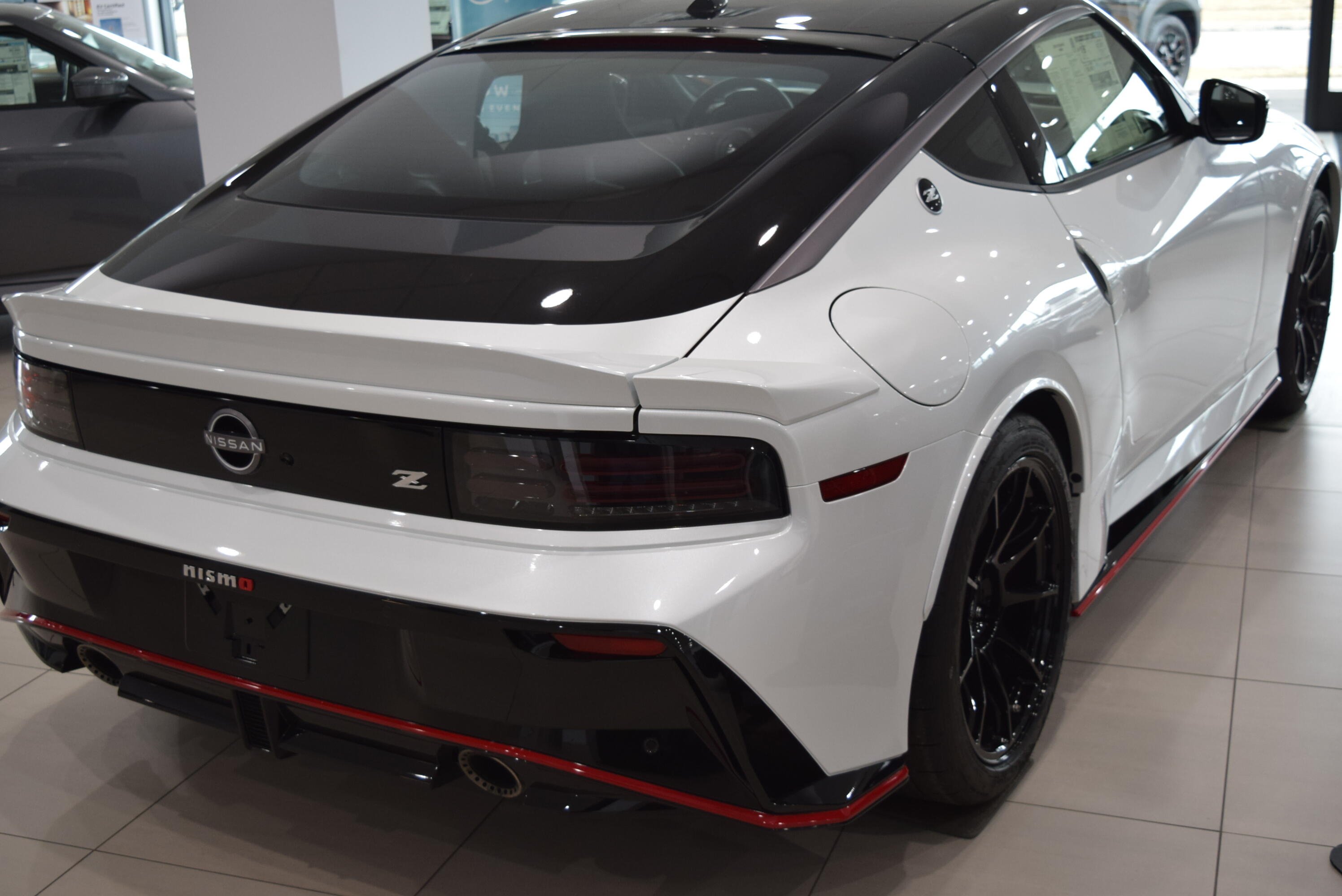 2024 Nissan Z NISMO - Photo 6