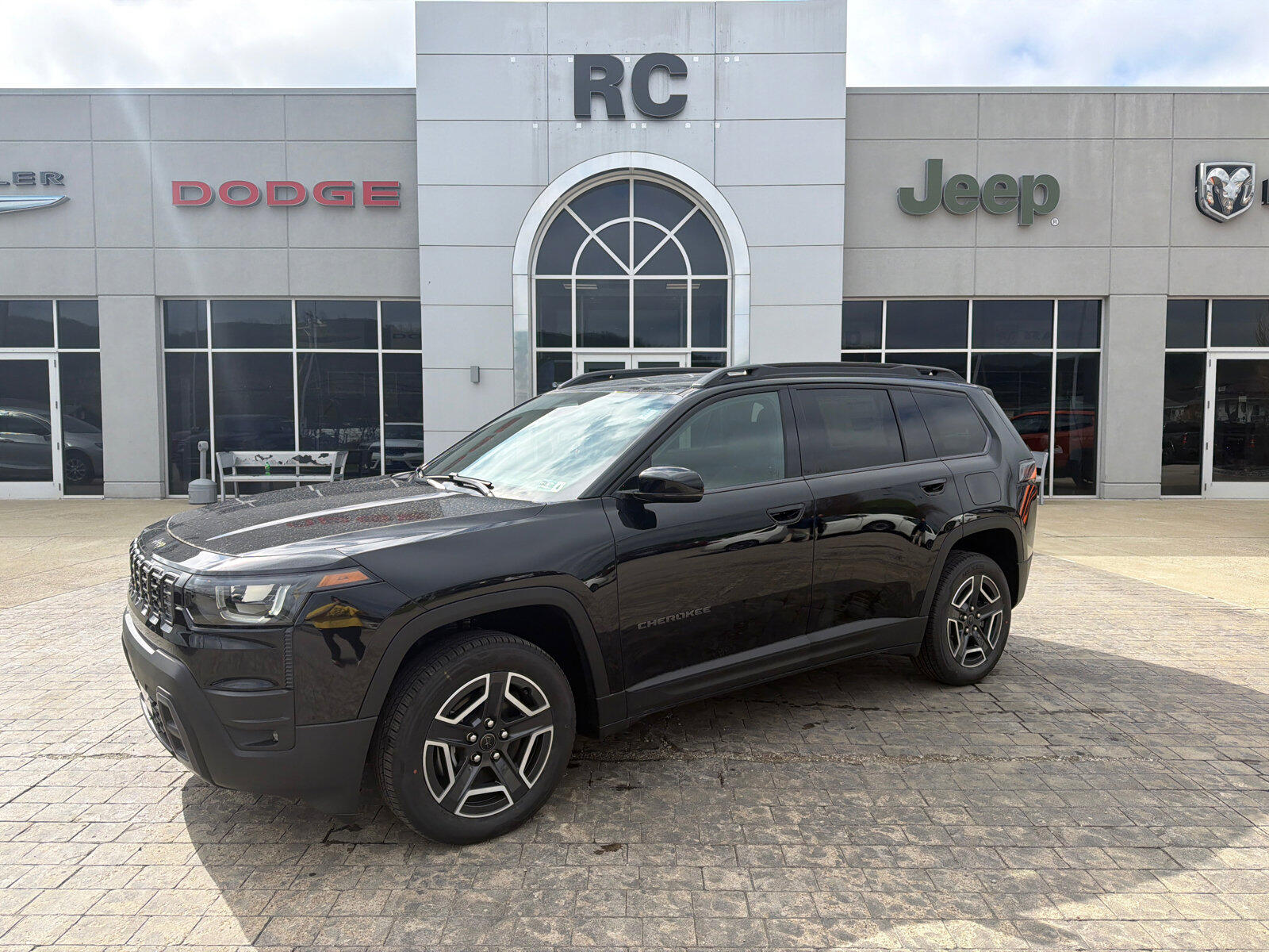 2026 Jeep Cherokee Limited HEV 4X4's photo