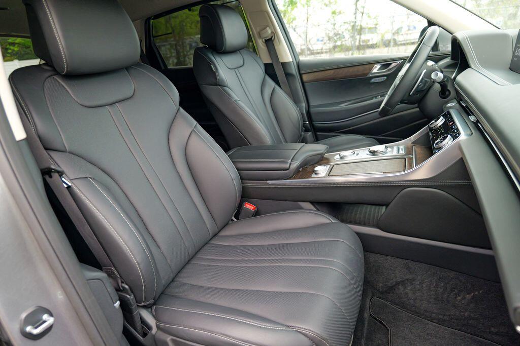 2024 GENESIS GV80 Standard - Photo 37