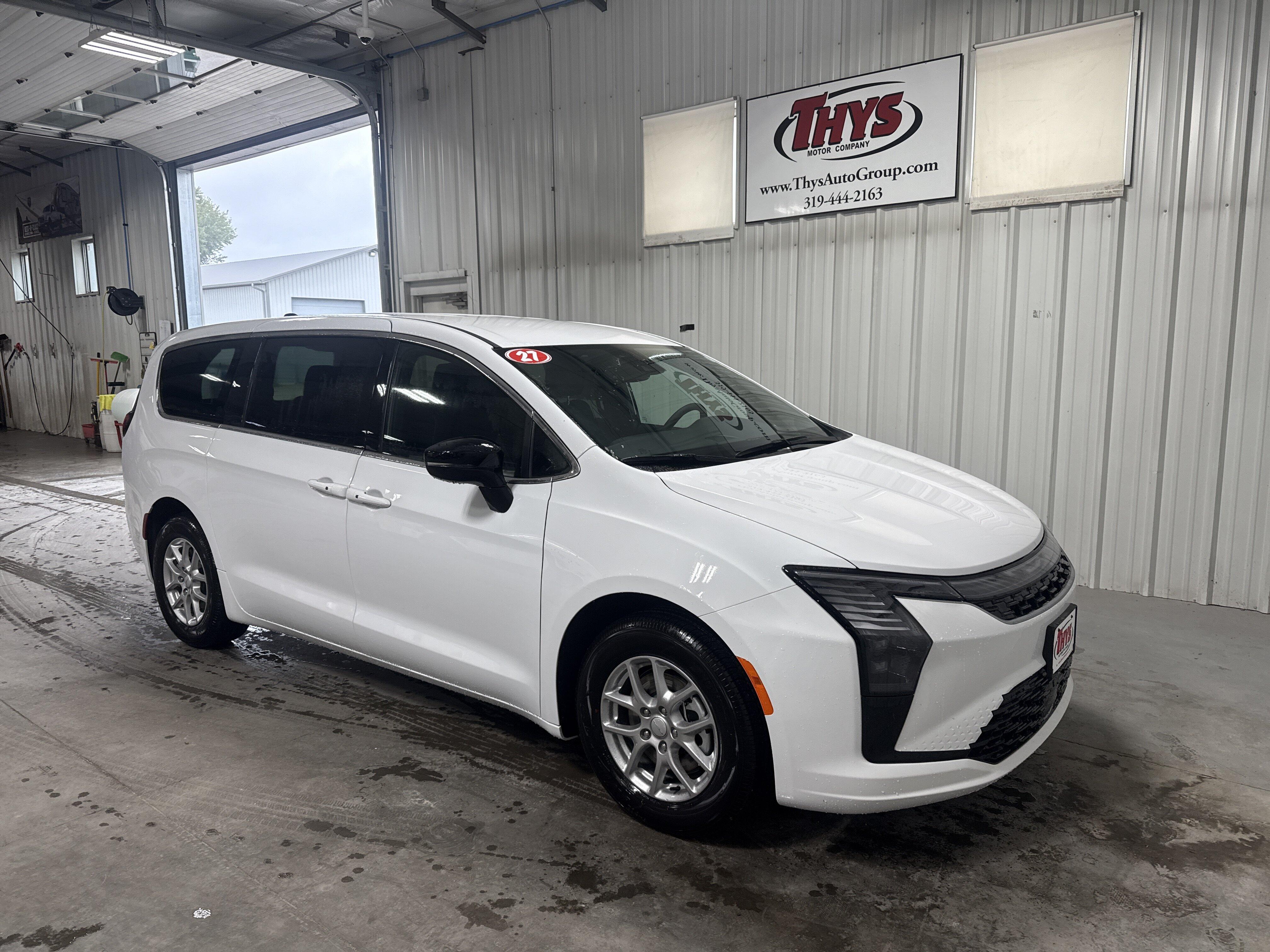 2027 Chrysler Pacifica Pacifica Select
