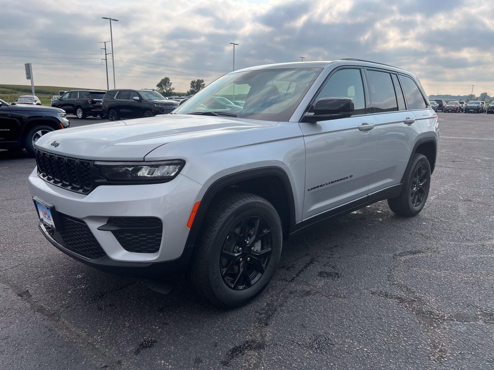 2025 Jeep Grand Cherokee Altitude - Photo 6