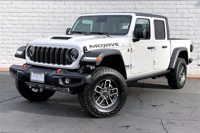 2026 Jeep Gladiator Mojave's photo