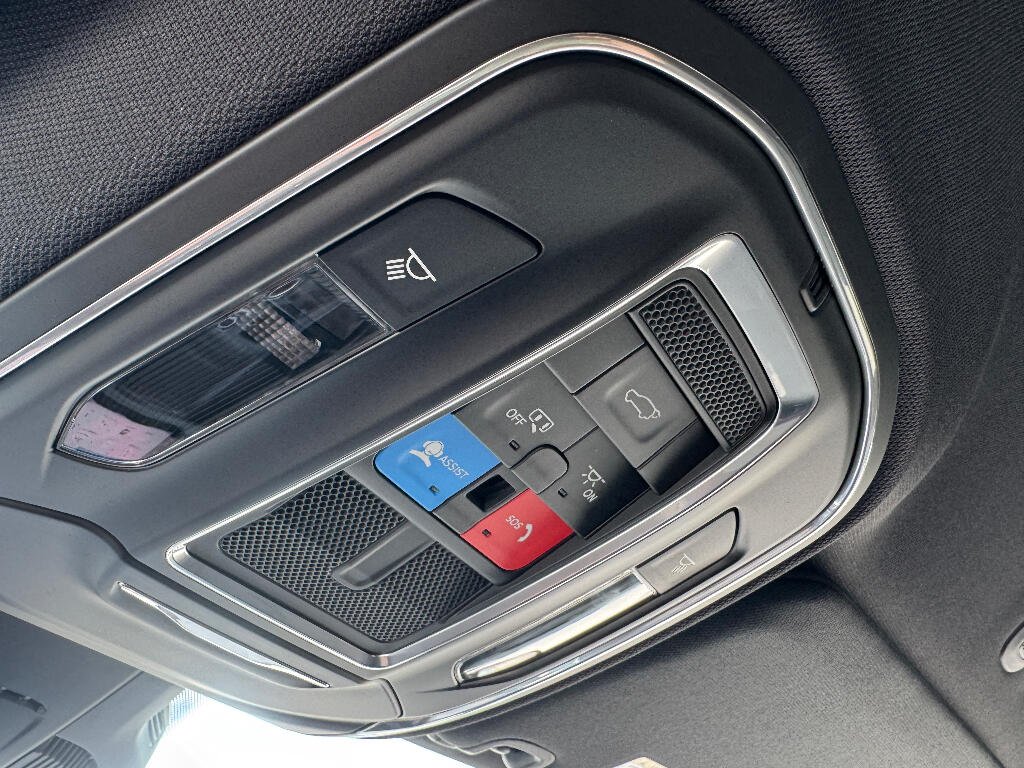 2026 Jeep Cherokee Limited - Photo 16