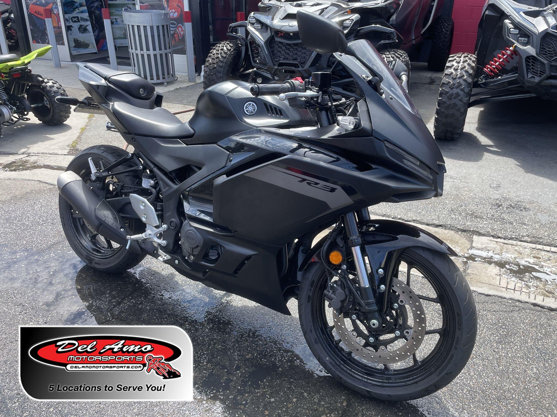 2025 Yamaha YZF-R3 ABS