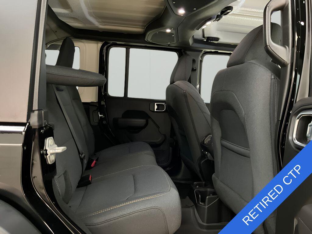 2026 Jeep Wrangler 4-Door Willys - Photo 12