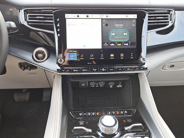 2026 Jeep Grand Wagoneer Summit Obsidian - Photo 10