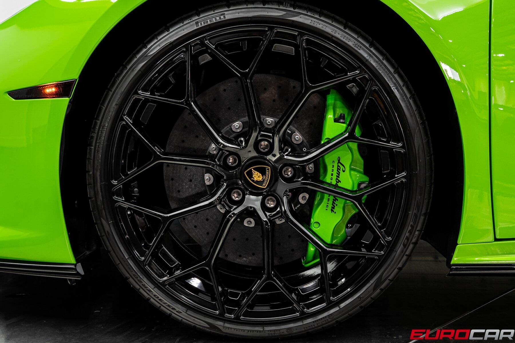 2023 Lamborghini Huracan EVO RWD *HIGH GLOSS BLACK STYLE PACKAGE* Image 20