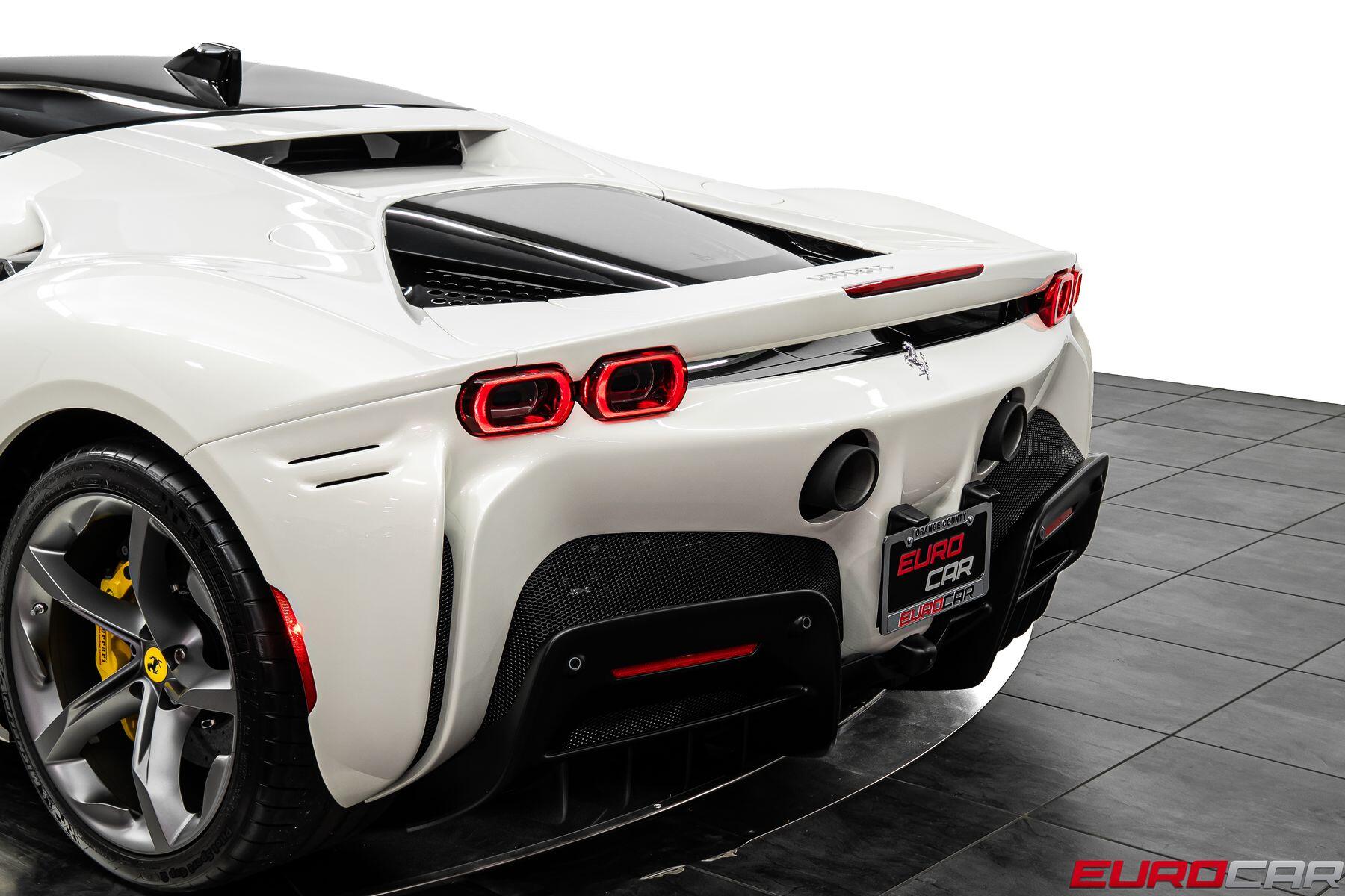 2023 Ferrari SF90 Stradale *CARBON STEERING WHEEL * FRONT LIFT*Image 21