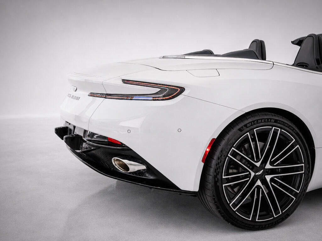 2026 Aston Martin DB12 Base - Photo 12