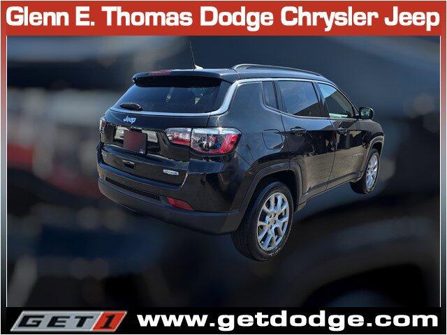 2022 Jeep Compass Latitude Lux - Photo 9