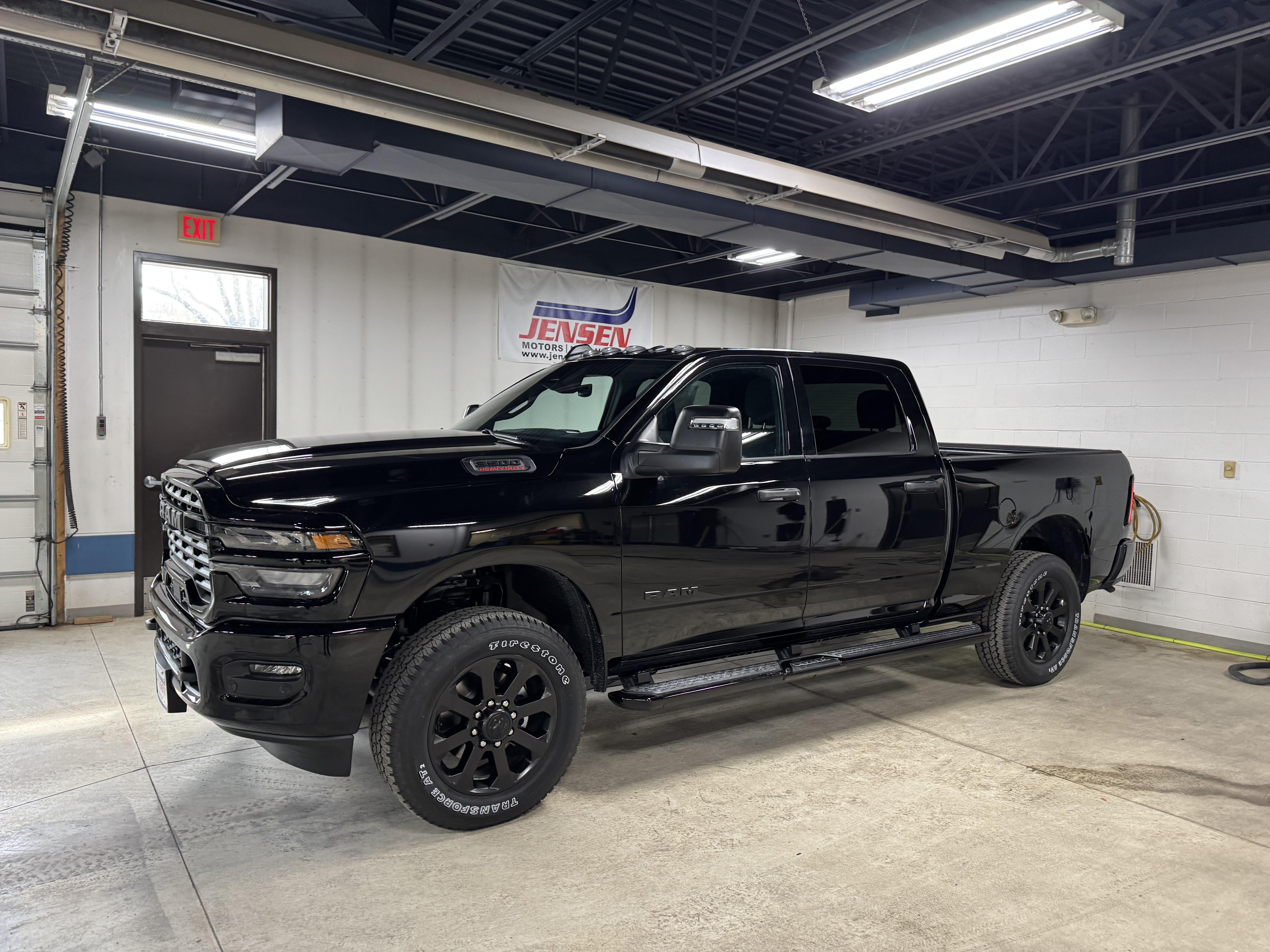 2026 RAM 3500 3500 Big Horn Crew Cab 4x4 6'4' Box