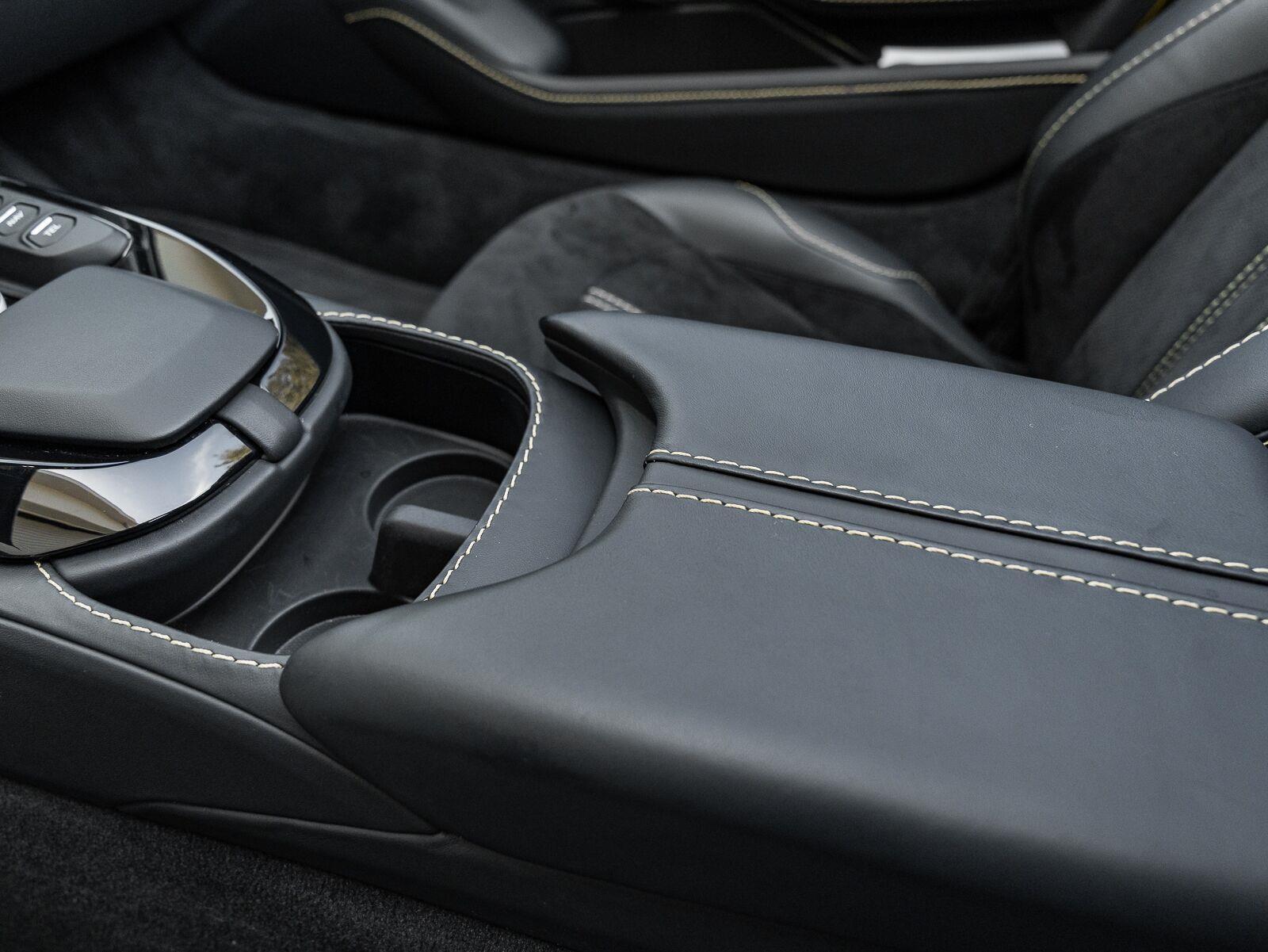 Used 2023 Aston Martin Vantage 