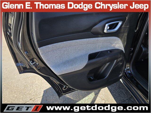 2022 Jeep Compass Latitude Lux - Photo 26