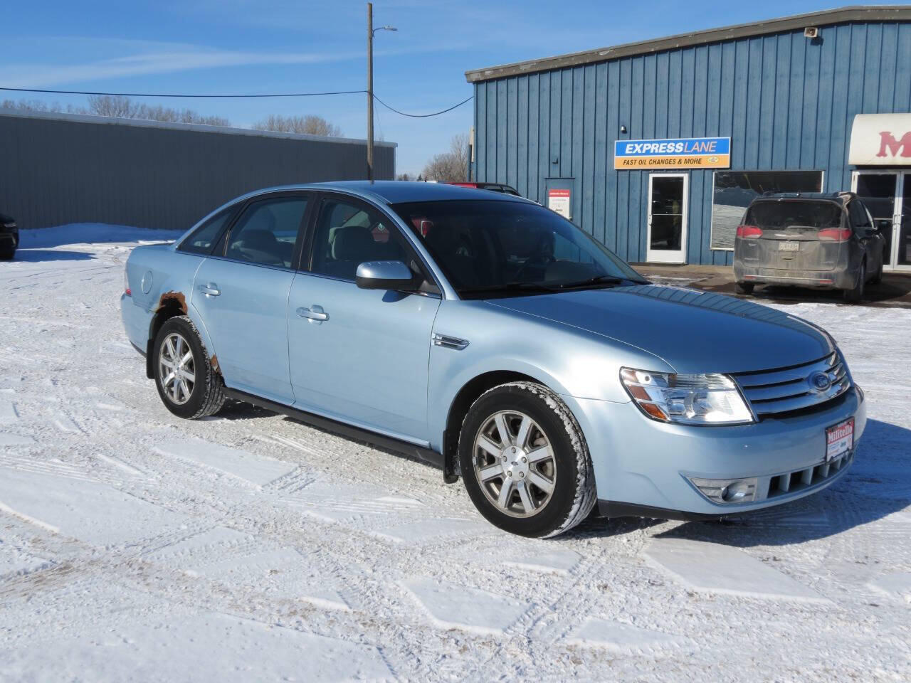 Used 2009 Ford Taurus SEL with VIN 1FAHP24W39G105084 for sale in Fairmont, MN