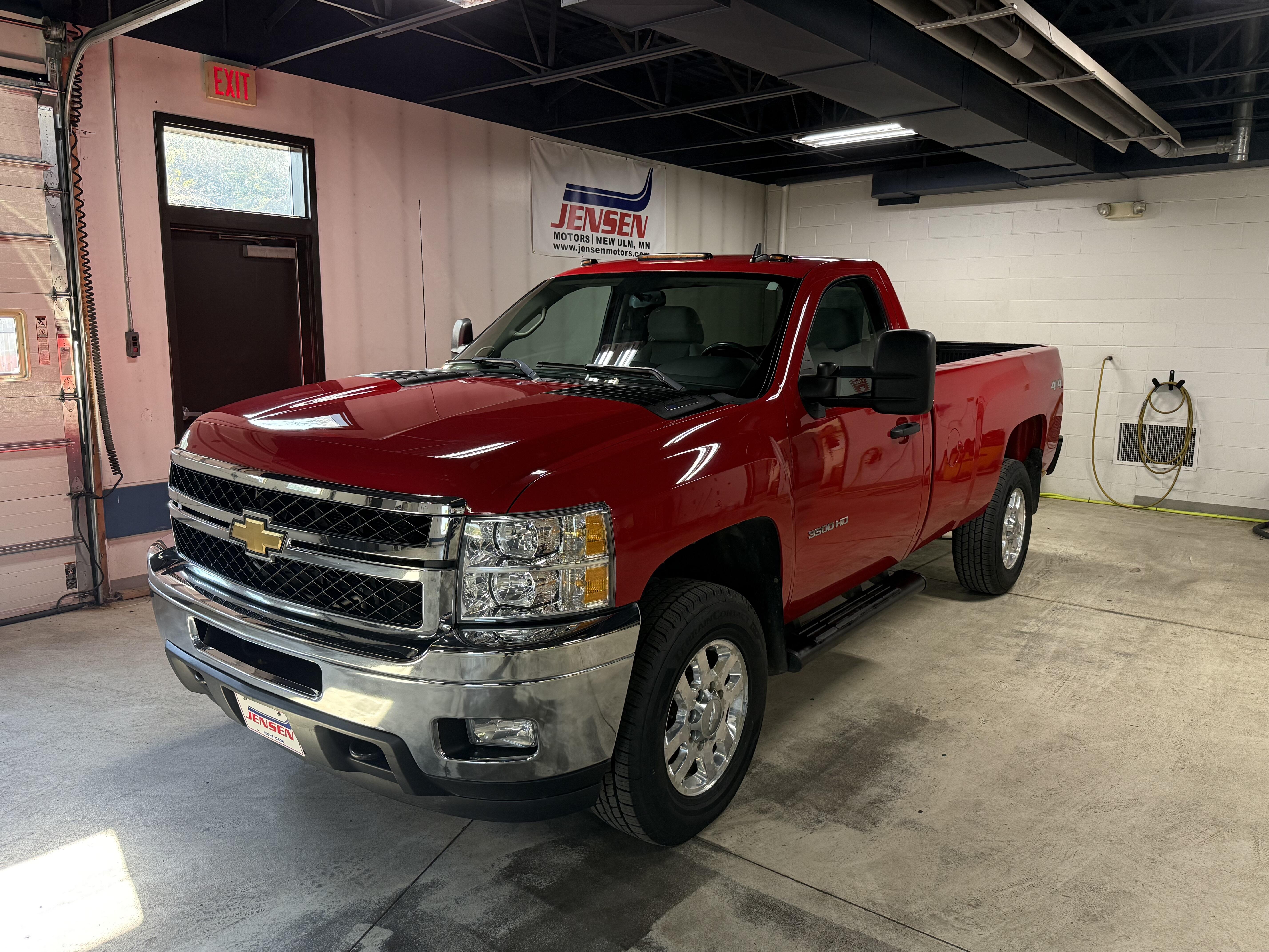 2011 Chevrolet Silverado 3500HD 4WD Reg Cab 133.7 DRW LT