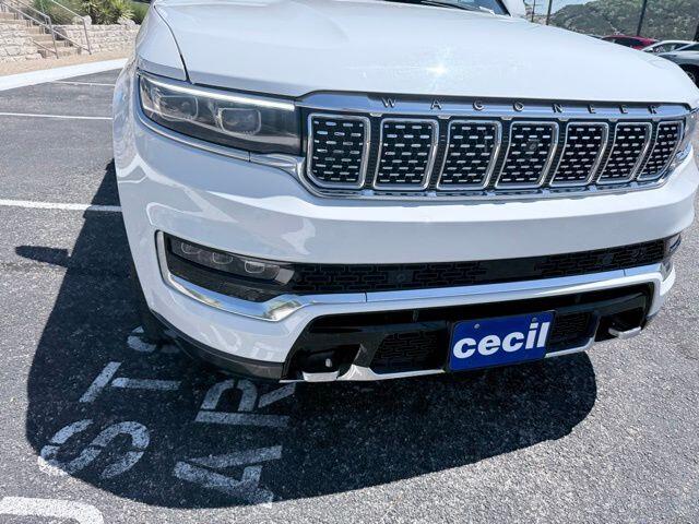 2022 Jeep Grand Wagoneer Series III - Photo 12